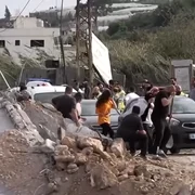 Civili libanezi , la intoarcearea în Liban  captura video Reuters png