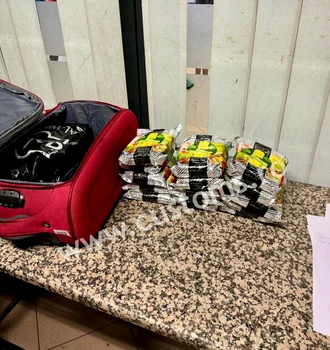 200 kg de tutun de narghilea descoperite de vamesi, pe Aeroportul Otopeni   Foto Autoritatea Vamală  (2) jpeg