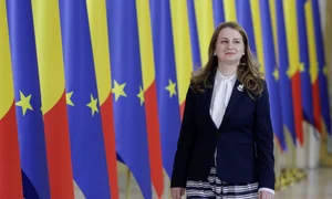 Miniștrii guvernului Ciolacu sosesc la Palatul Victoria după depunerea jurământului de învestitură, în București. FOTO Inquam Photos / Octav Ganea