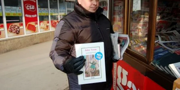 Dumitru Boandă a cumpărat volumul pentru nepoata sa