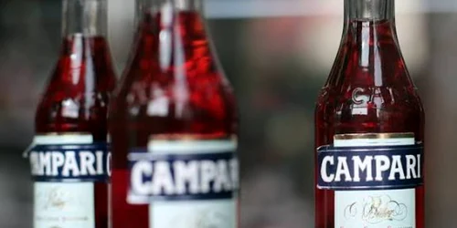 Autoritățile italiene au anunțat că au confiscat acțiuni în valoare de 1,3 miliarde de euro de la Lagfin, compania deține Campari Foto X @CSNBulletin