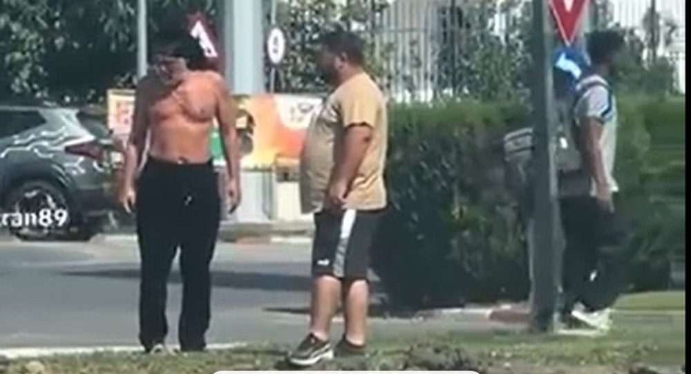 Gigi Becali și-a expus fizicul, la 67 de ani. Apariție la bustul gol pe șantier, printre muncitori