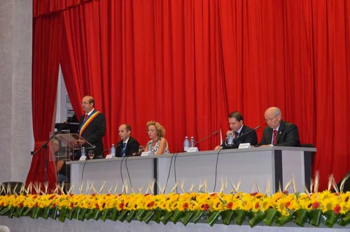cetateni 1