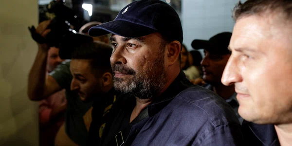 Darius Vâlcov a fost repatriat și a sosit pe Aeroportul Otopeni, de acolo este transportat spre penitenciarul Rahova, în Otopeni, Ilfov. FOTO Inquam Photos / Octav Ganea