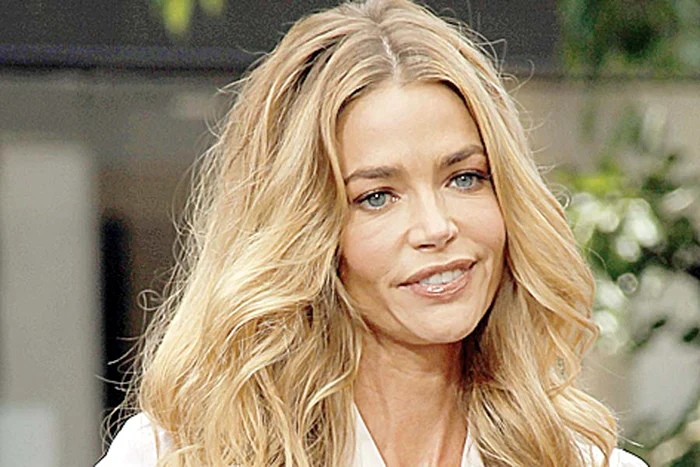 Charlie Sheen  îi adoră pe  micuţii de 4 ani (Fotografii: Guliver/splashnews/photoland/caters/reuters)