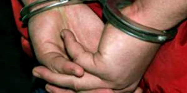 Tânăra din Neamţ fusese convinsă de cetăţeanul italian să recurgă la şantaj