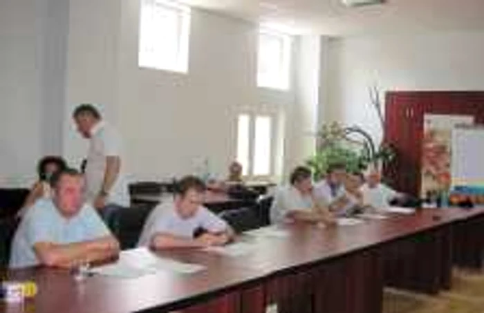Consilierii locali au aprobat contractul