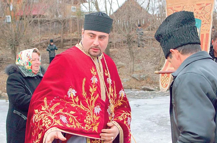 
    Mihai Constantin Croitoru  