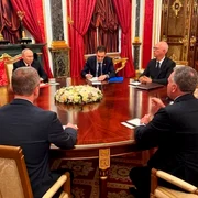 emisari sua cu Putin jpg