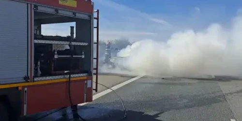 incendiu auto A1 ISU Arges video mp4 thumbnail png