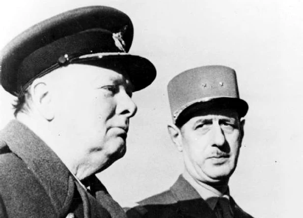 Premierul britanic Winston Churchill și generalul francez Charles De Gaulle, în Maroc, la 13 ianuarie 1944 (© Wikimedia Commons)