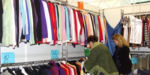 Neamţ: Garderobă de iarnă de la second-hand