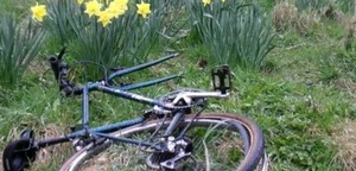 S-a urcat pe bicicletă deşi era băut