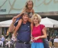 Raluca Moianu, Marius Ancuţa şi fetiţa lor, în vacanţă (arhiva personală) jpeg