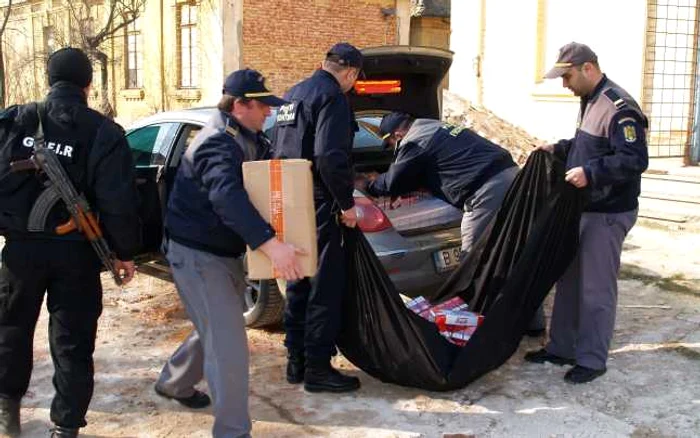 Oamenii legii au confiscat doar o parte din marfa ce se presupune că a fost traficată