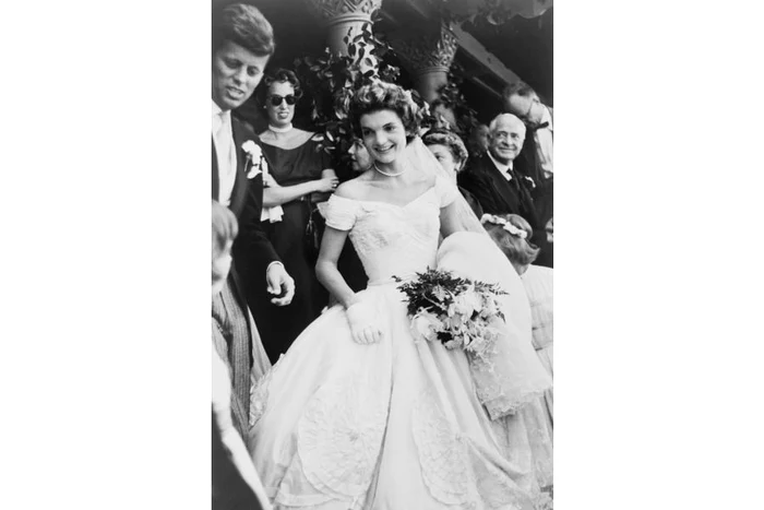 Jackie Kennedy, rochia de mireasă și țeava spartă jpeg