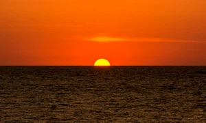 1 soare rasarit mare shutterstock 210904987 jpg jpeg