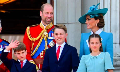 Kate Middleton și Prințul William cu copiii George, Charlotte și Louis trooping the colour foto profimedia jpg