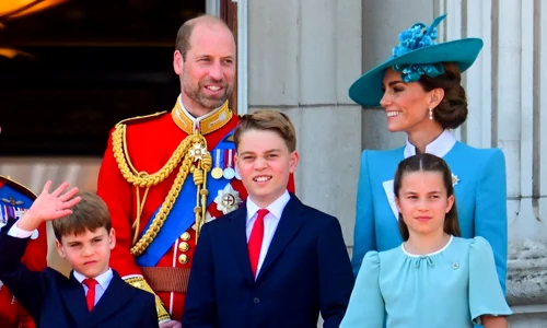 Kate Middleton și Prințul William cu copiii George, Charlotte și Louis trooping the colour foto profimedia jpg