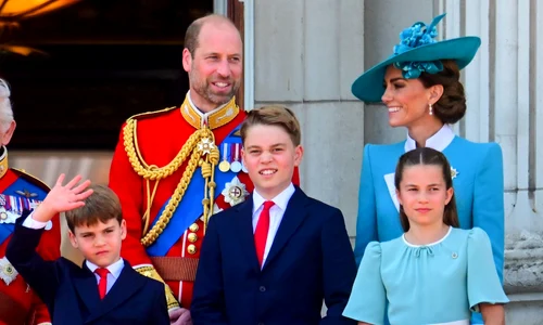 Kate Middleton și Prințul William cu copiii George, Charlotte și Louis trooping the colour foto profimedia jpg