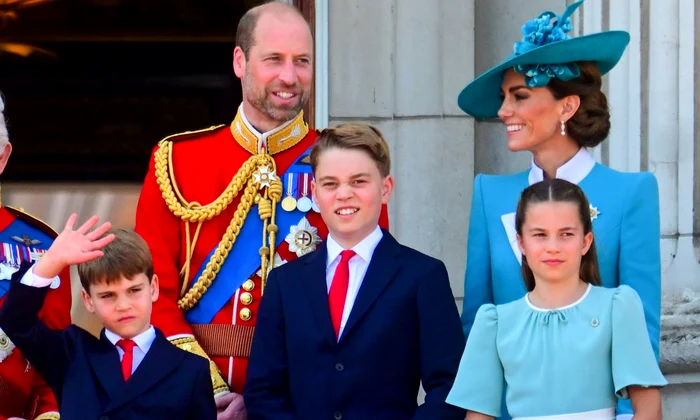 Kate Middleton și Prințul William cu copiii George, Charlotte și Louis trooping the colour foto profimedia jpg