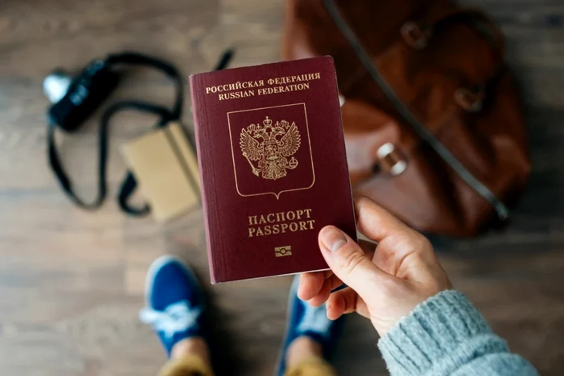 UE ar putea interzice complet vizitele rușilor în spațiul Schengen FOTO: Shutterstock