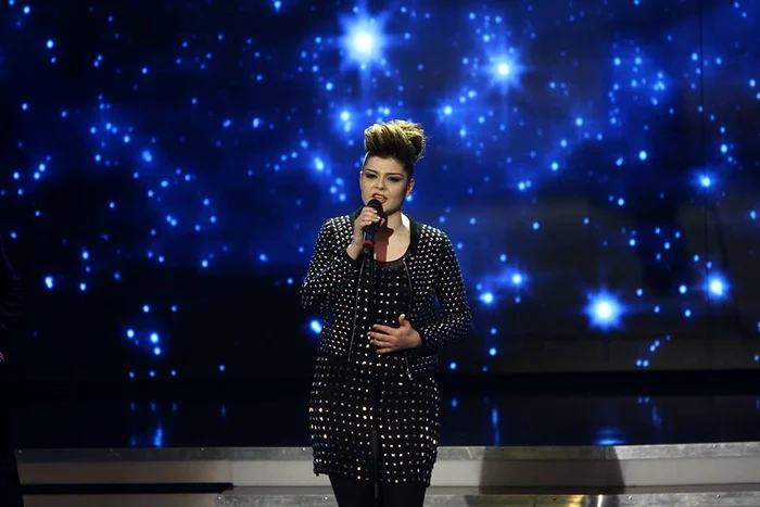 Alexandra Crişan, în finala "X Factor"