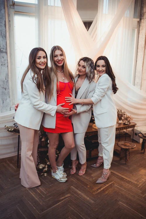 Claudia Neghină va naște în luna apriliefoto: Instagram