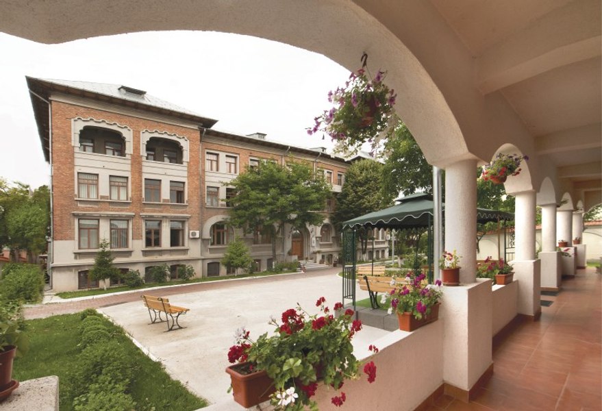 Povestea mănăstirii transformate în spital pentru a fi ferită de bombardamente în timpul războiului. Cum arată acum FOTO