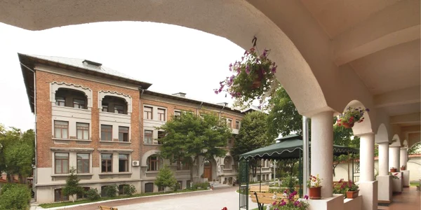 Manastirea Sf Vasile cel Mare 1 jpg