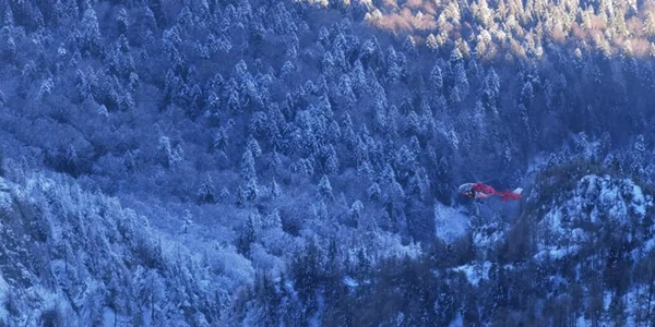 Trupul neînsufleţit al alpinistei nu poate fi recuperat înainte de 20 ianuarie FOTO Salvamont Buşteni
