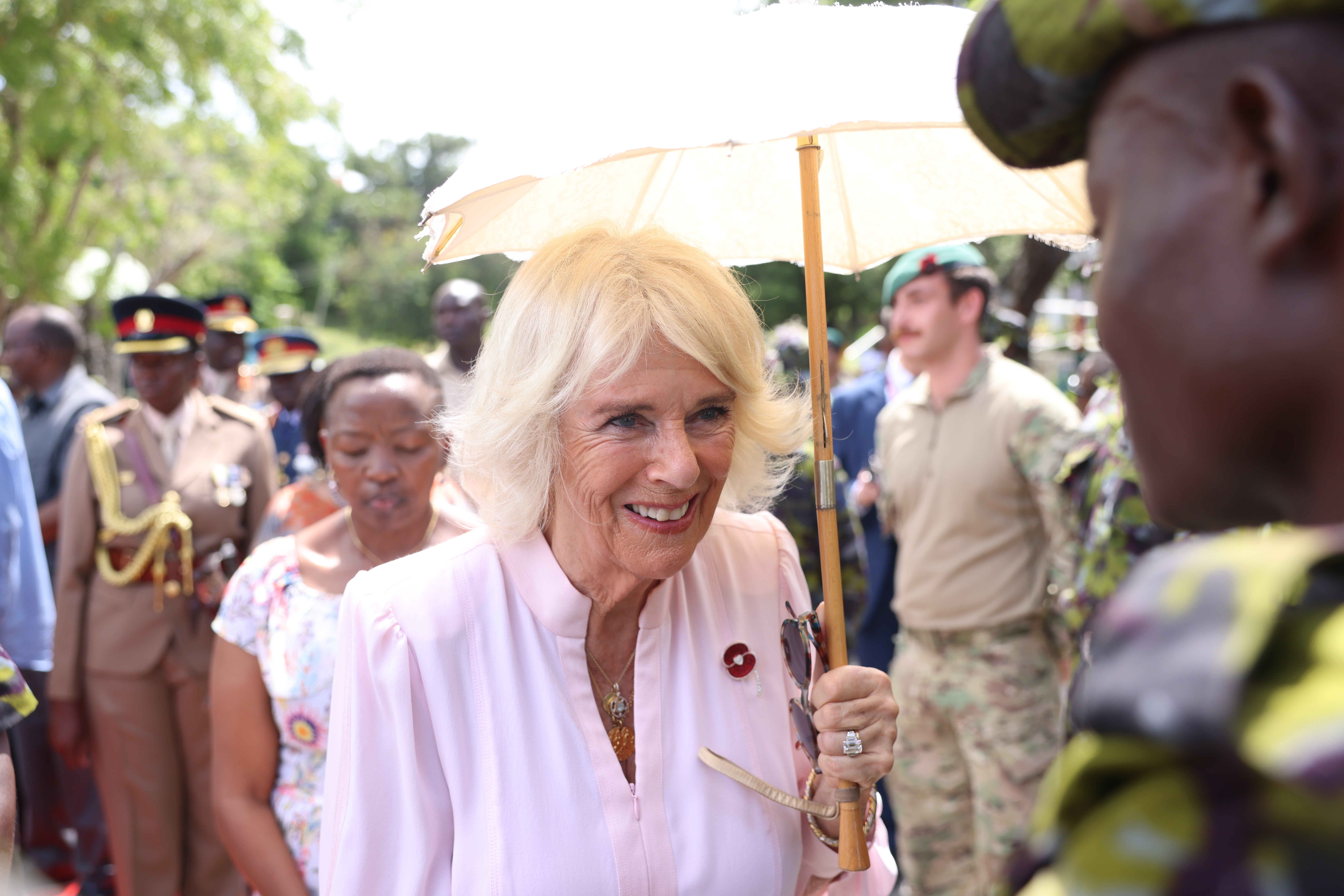 Regina Camilla și Regele Charles au ajuns ieri în Mombasa