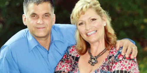 Lady Rosemaris speră că va rămâne alături de Gary Cridge toată viaţa 