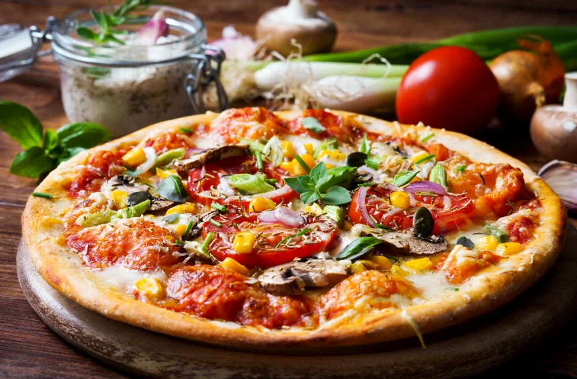 
    Pizza vegetariană  