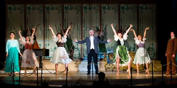 Imagine din spectacolul Sunetul Muzicii FOTO Teatrul Leonard Galaţi