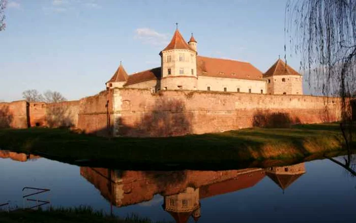 Cetatea Făgăraşului, unul dintre obiectivele promovate de CJ Braşov