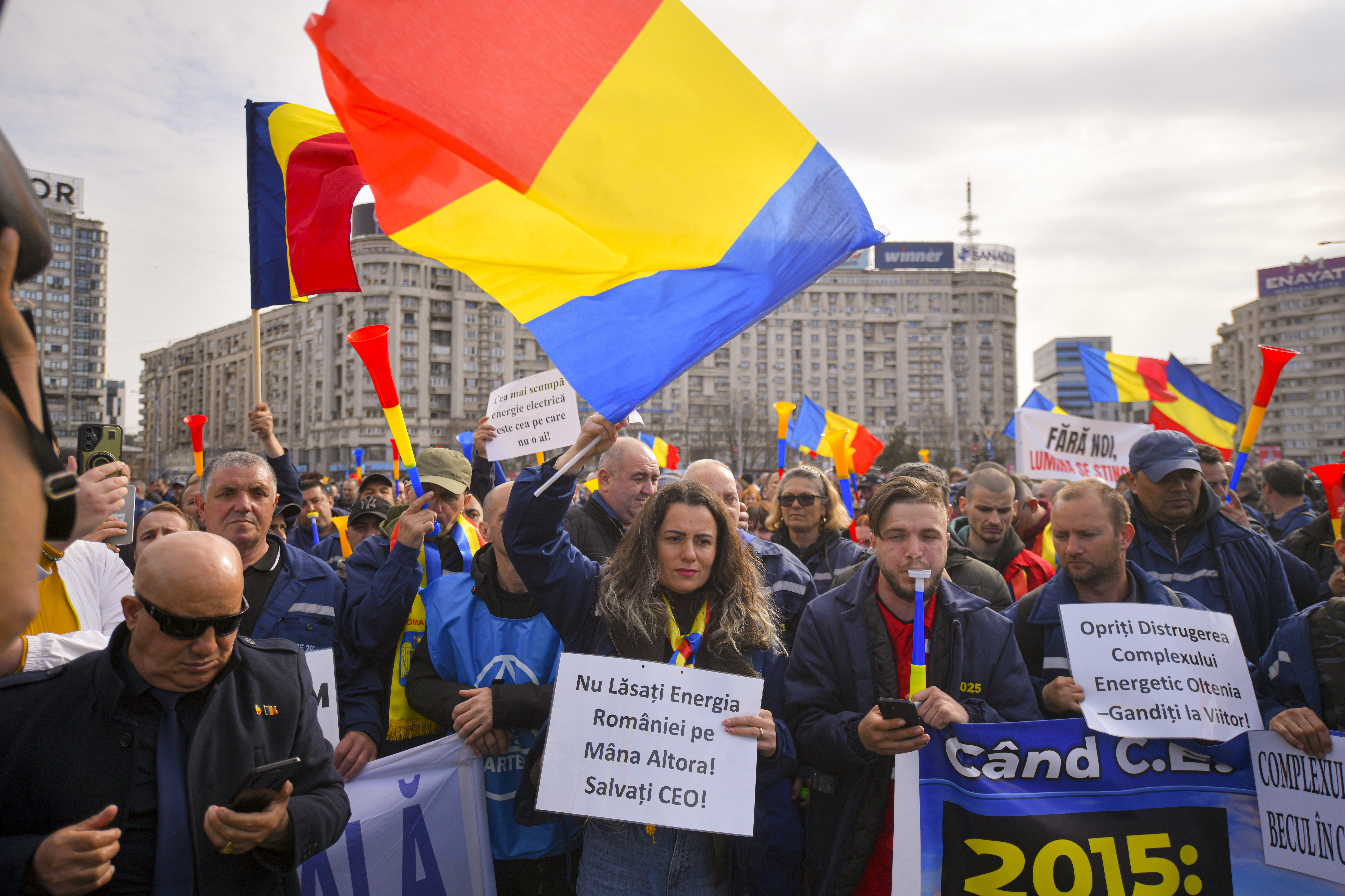 Mineri din Gorj protestează în fața Guvernului FOTO Mediafax 