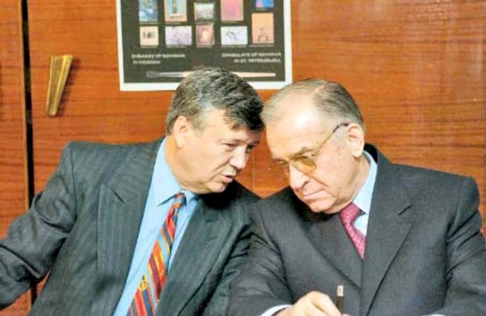 Ion Iliescu a plecat des urechea la Alexandru Mironov Foto: Agerpres