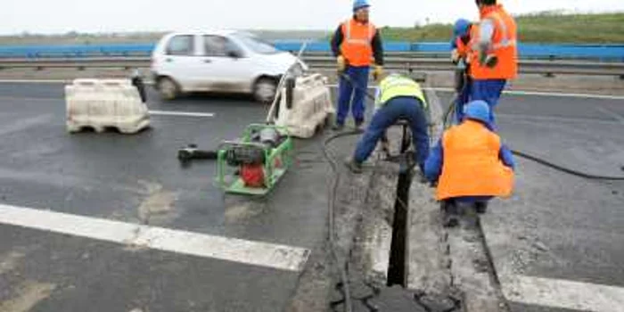 Muncitorii vor fi prezenţi pe A2 până la sfârşitul lunii