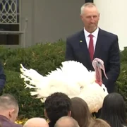 donald Trump gratiere curcani captura CNBC jpg