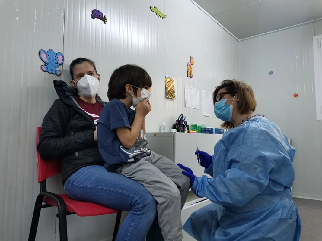 A început campania de vaccinare anti-COVID a copiilor mici FOTO Ş.Both