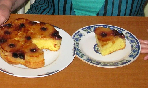 tort rasturnat cu ananas jpeg