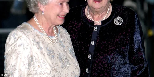 margaret thatcher regina elisabeta foto via daily mail