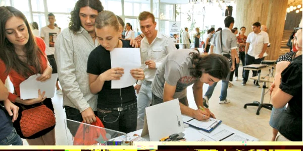 Bursele locurilor de muncă sunt cel mai des solicitate de tineri