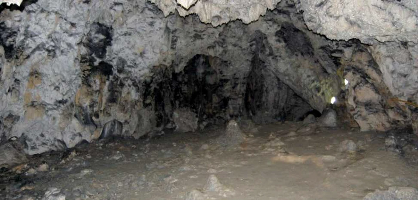 Peştera Polovragi, una dintre cele mai frumoase din România. FOTO Oana Balan
