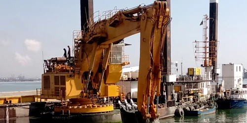 Cheu Port Constanţa FOTO APMC