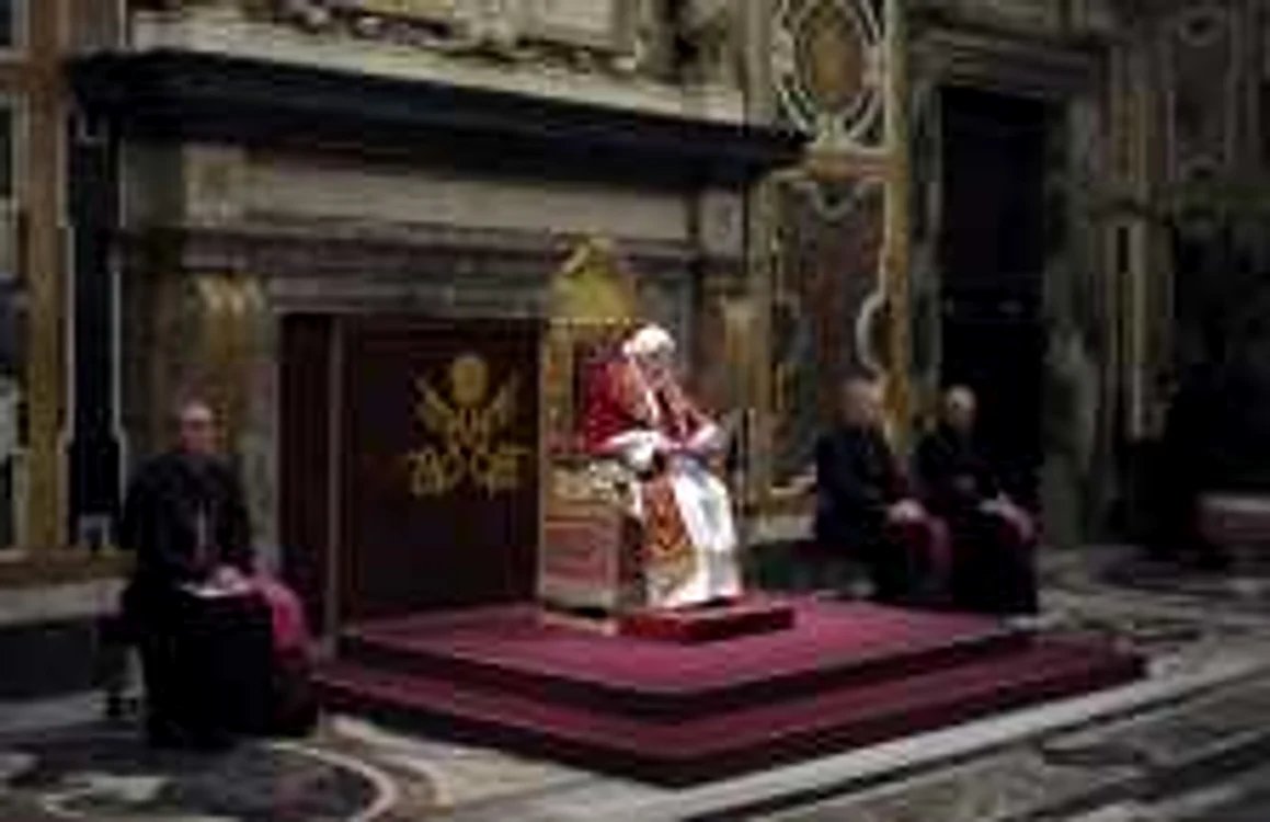 Papa Benedict al XVI-lea FOTO Reuters