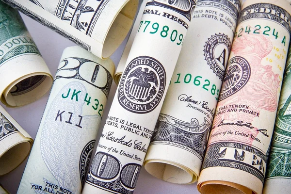 Deloitte: Creditarea și-ar putea reveni anul viitor doar cu ajutorul unor măsuri de sprijin