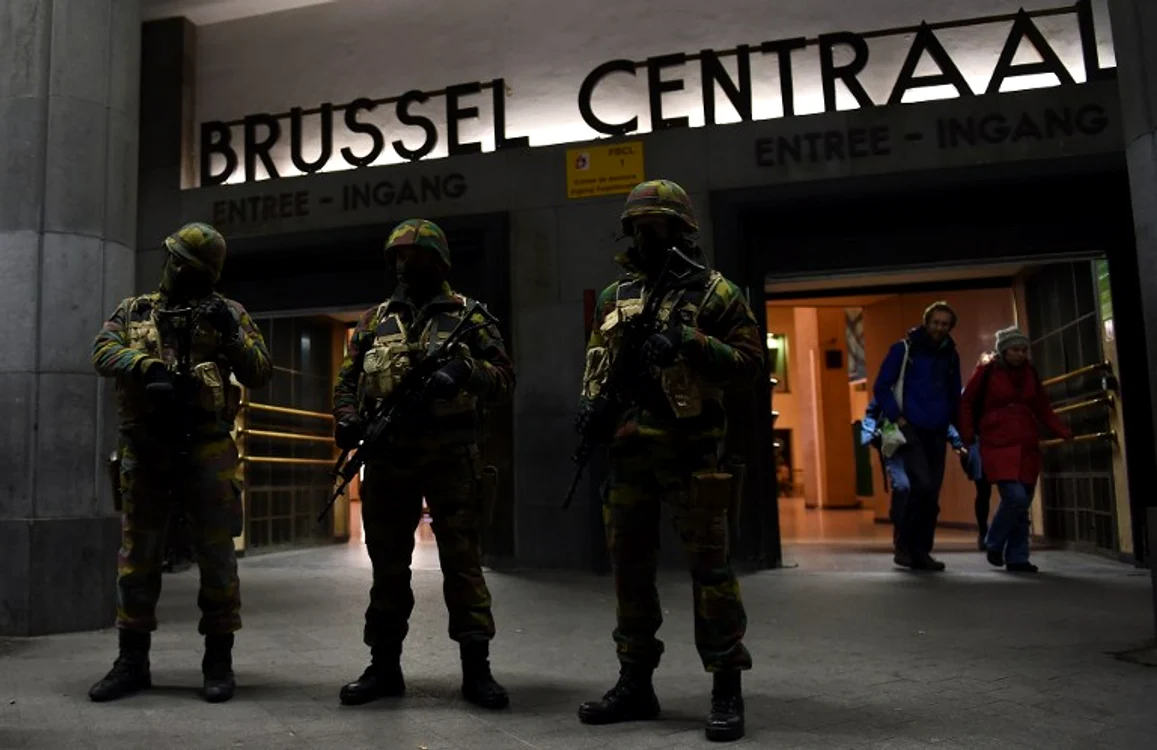 
    Operaţiune antiteroristă la Bruxelles: Poze cu pisici au împânzit spaţiul virtualFoto: Twitter  