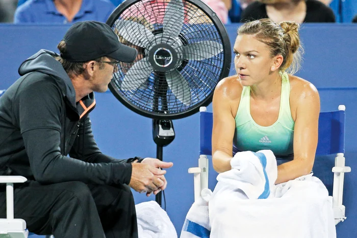 
    Simona Halep este  obişnuită să schimbe  des antrenorii, dar  colaborarea cu Darren  Cahill este printre cele  mai lungi din carierăFOTO: AP   